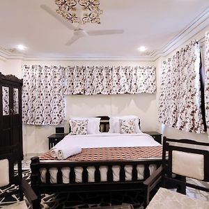 Superior Temple View Room